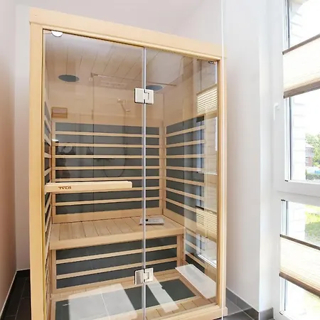 Weiße 15 * Boltenhagen